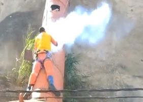 Worker suffers an accident at work and is electrocuted alive in Brazil Photo 0001