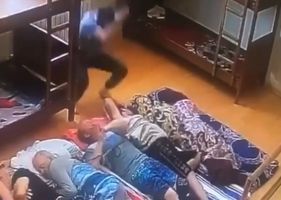 A man in russia has a grudge with his friend so throws a 5kg iron barbell while sleeping Photo 0001