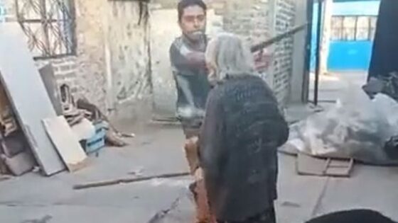 Dude hit his granny head with a pipe Photo 0001 Video Thumb