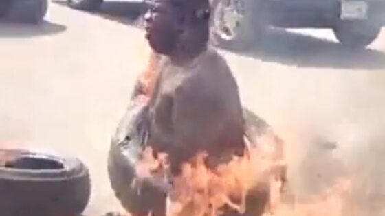 5 burnt to death at old nkpor road for attempting to snatch tricycle in onitsha Photo 0001 Video Thumb