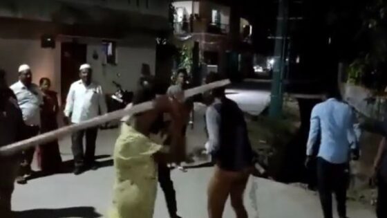 Alleged rapist gets a good lesson for his crime in india Photo 0001 Video Thumb