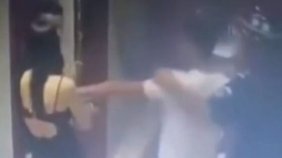 Drunk man got beaten for touching man wife boobs Photo 0001 Video Thumb