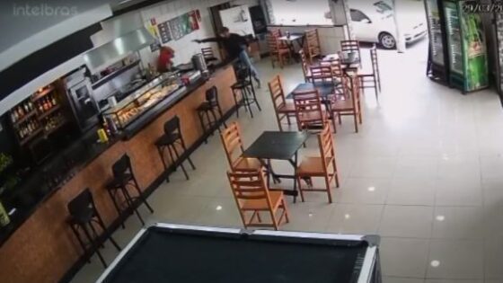 Man was killed bleeding in brazilian cafe Photo 0001 Video Thumb