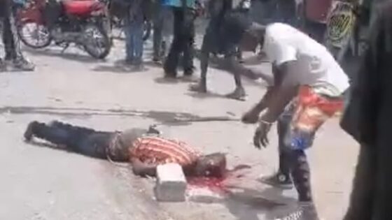 Man brutally lynched by mob Photo 0001 Video Thumb
