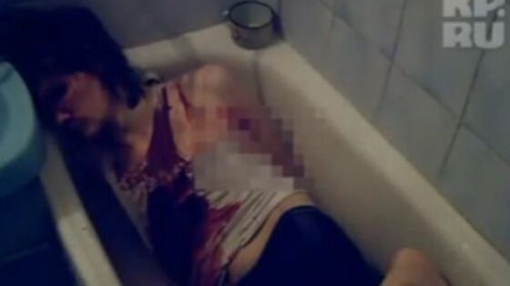 Russian mafia cutting victim to pieces Photo 0001 Video Thumb