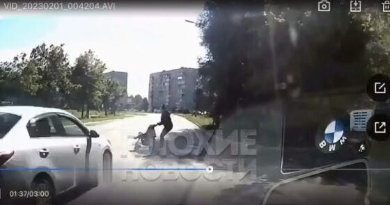 A baby in a stroller was thrown after being hit by a car Photo 0001 Video Thumb