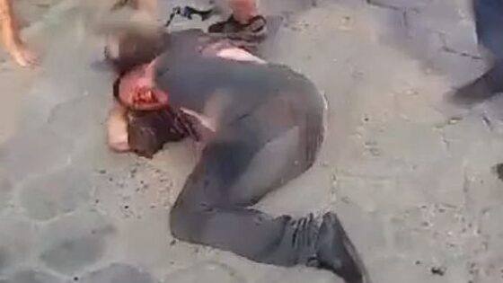 Brazil thief beaten with helmet and kicks Photo 0001 Video Thumb