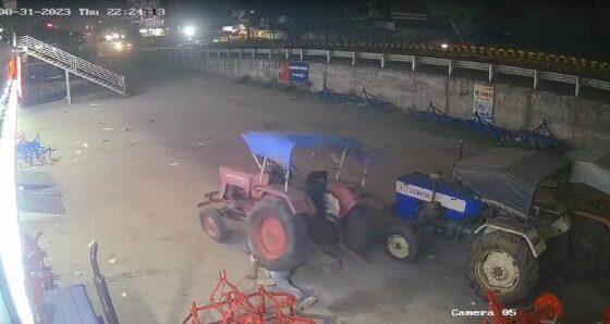 Worker has a nightmare when his tractor runs on its own and crushes him Photo 0001 Video Thumb