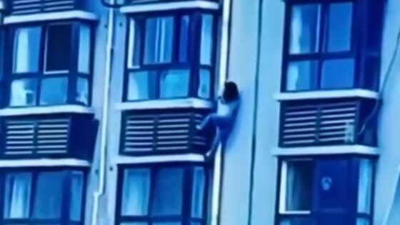 Young woman died after falling from the 10th floor Photo 0001 Video Thumb