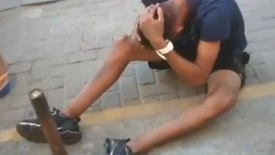 Man hit in head with shovel for trying to rob local man in brazil Photo 0001 Video Thumb