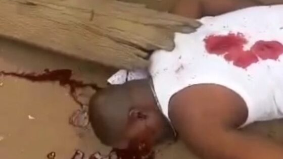 Man spits blood as he dies after gang war in nigeria Photo 0001 Video Thumb