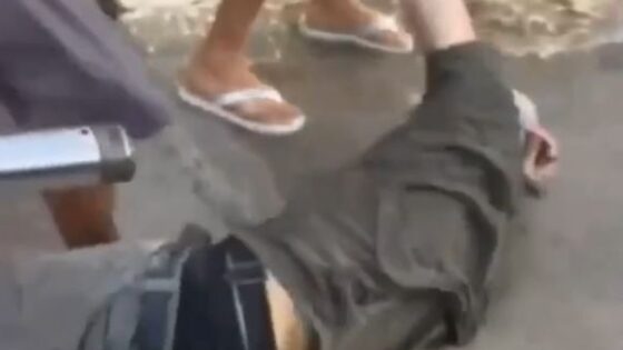 Elderly man beaten in brazil for showing his genitals to a female store attendant Photo 0001 Video Thumb