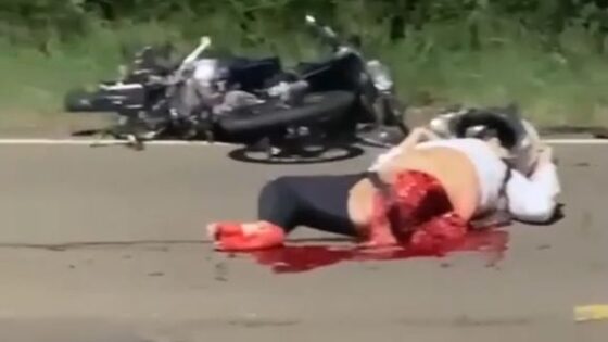 Woman dies slowly thrown onto the asphalt in brazil due to a traffic accident Photo 0001 Video Thumb