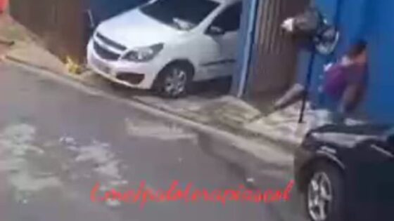 Woman hit by car in colombia dies in an accident that is hard to explain Photo 0001 Video Thumb