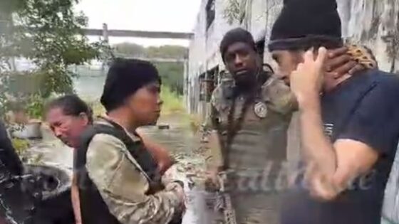 A man who likes to beat his wife in brazil suffers severe punishment from a female soldier Photo 0001 Video Thumb