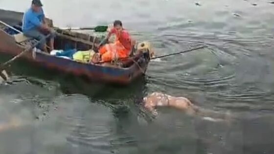 Dead body is fished out by fishermen in an unknown location Photo 0001 Video Thumb