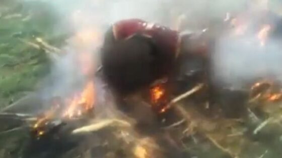 Nigerian man being burned alive for reasons yet to be discovered Photo 0001 Video Thumb