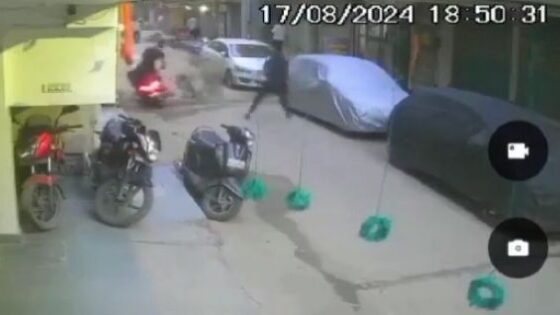 19 year old boy dies after air conditioning unit falls on him from third floor in karol bagh Photo 0001 Video Thumb