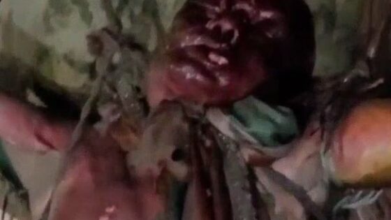 Islamists flayed and crucified a hindu man in bangladesh during the popular uprising in that country Photo 0001 Video Thumb