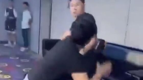 Man beats woman in bar in china with total violence Photo 0001 Video Thumb