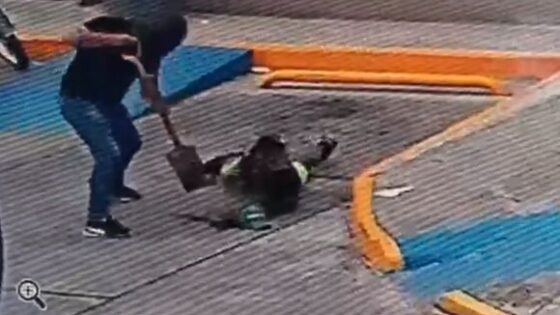 Man bites homeless mans hand off with a shovel for allegedly constantly stealing in the region in mexico Photo 0001 Video Thumb