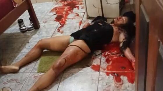 Man kills wife in front of their 2 year old son after keeping her in private prison in minas gerais brazil Photo 0001 Video Thumb