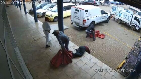 Security guard shot dead during bank robbery in mozambique Photo 0001 Video Thumb