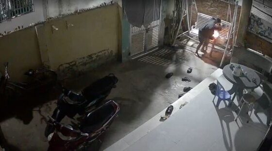 Husband burns wife while waiting for divorce Photo 0001 Video Thumb