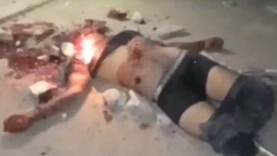 Mob justice on the perpetrator of a murder for hire Photo 0001 Video Thumb