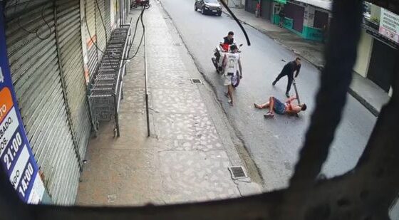 Man stabbed and beaten by criminals in the novo israel neighborhood in manaus in the state of amazonas in brazil Photo 0001 Video Thumb