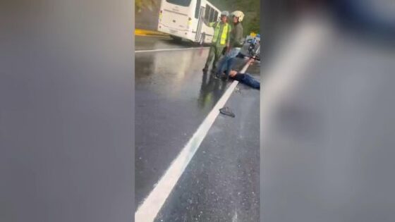 A man died while his wife was injured after suffering a traffic crash Photo 0001 Video Thumb
