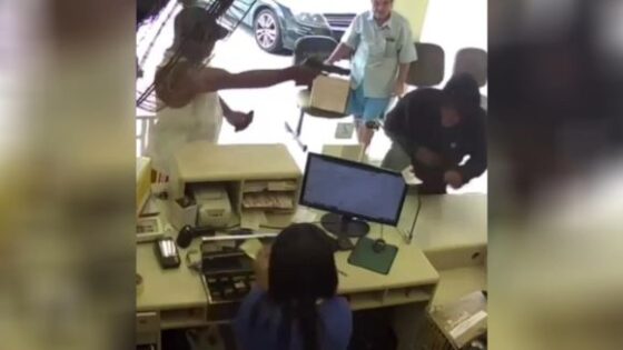 Attempted robbery at the store ends with the robber being shot in the head he didnt expect that Photo 0001 Video Thumb