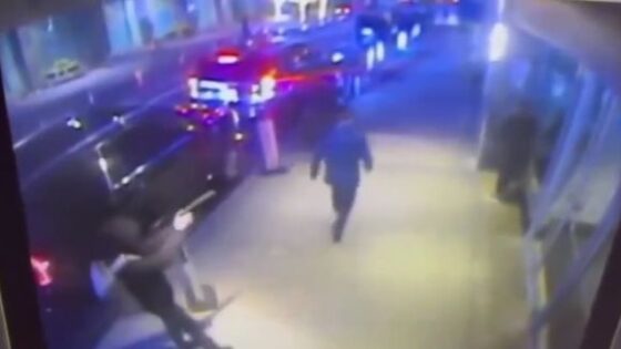 Brian thompson ceo of unitedhealthcare shot killed outside hilton hotel in midtown manhattan Photo 0001 Video Thumb