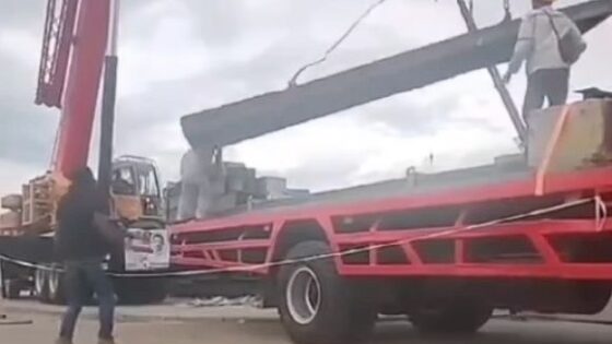 Chinese worker dies after being crushed by iron plate in crane in kendal industrial area Photo 0001 Video Thumb