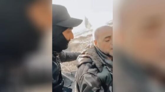 Former soldier of the syrian regime executed by rebels Photo 0001 Video Thumb