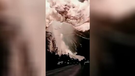 Gigantic explosion i dont know where it happened Photo 0001 Video Thumb