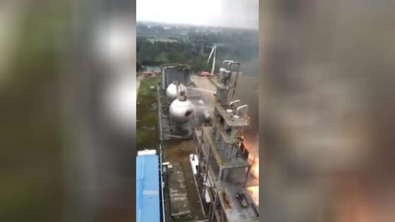 Huge controlled explosions in china used to train firefighters at an oil refinery to simulate real life emergencies Photo 0001 Video Thumb