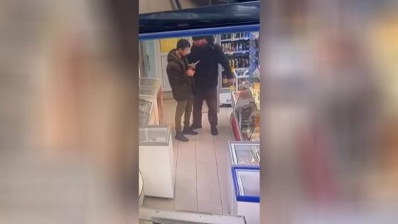 Man stabbed after failing to say hello to drunk bully Photo 0001 Video Thumb
