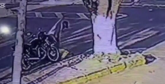 Motorcyclist is killed with an ax to the head on a public road in brazil Photo 0001 Video Thumb