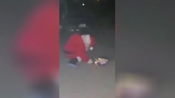 Santa claus was unlucky this time Photo 0001 Video Thumb
