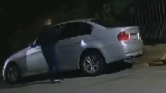 Thief tries to rob the wrong man and ends up killing him Photo 0001 Video Thumb