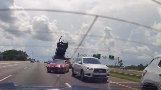 Violent and destructive traffic accident Photo 0001 Video Thumb