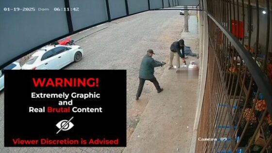 Terrible execution in brazil hired killers kill the victim with several shots to the head in broad daylight Photo 0001 Video Thumb