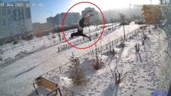 The fall of an 18 year old girl from the window of a 19 story building in russia Photo 0001 Video Thumb