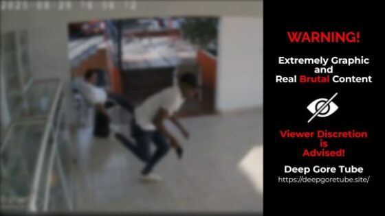 A thief tries to rob a man in colombia but was shot dead by a police officer disguised as a civilian Photo 0001 Video Thumb