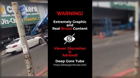 Crane overturn in Overport leaves one dead South Africa Photo 0001 Video Thumb