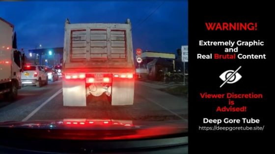 Family burned to death after runaway milk truck crushes cars at Casablanca toll booth in Colombia Photo 0001 Video Thumb