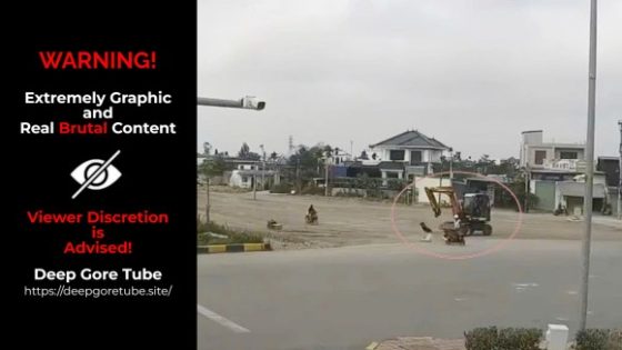 Motorcyclist dies after hitting construction cable stretched across road in Hai Phong Vietnam Photo 0001 Video Thumb