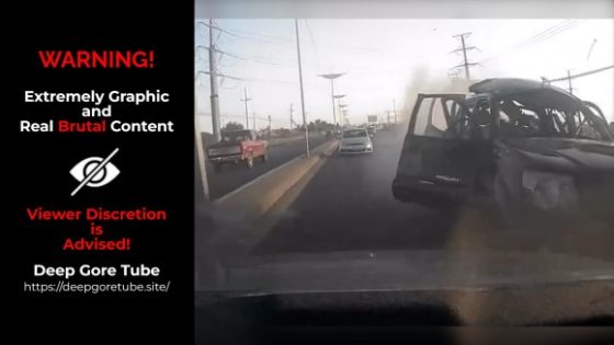 Pickup truck explodes on Mexico-Pachuca highway killing two men in Tecamac Mexico Photo 0001 Video Thumb