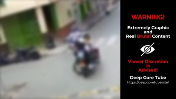 Motorcyclists collide head-on in Colombia Photo 0001 Video Thumb